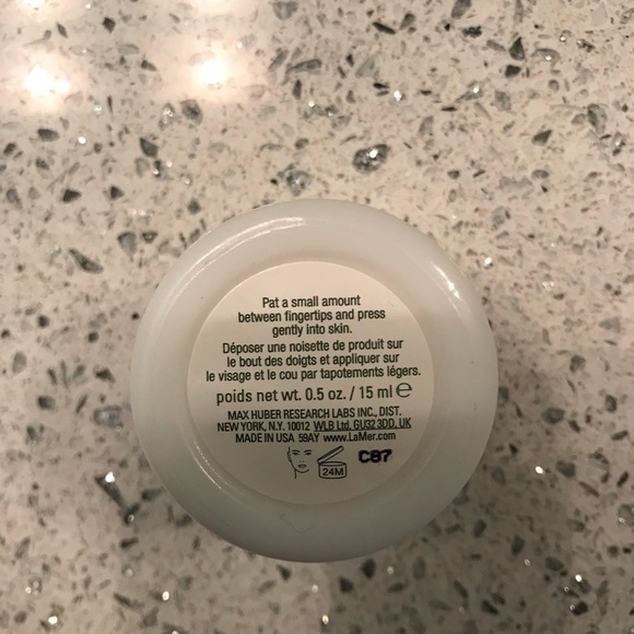 La Mer Moisturizing Soft Cream - 0.5 oz - Picture 3 of 3